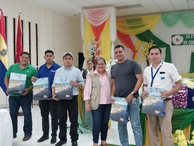 OCT-N216-IMG04.jpg