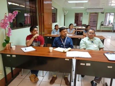 ABRIL-N72-IMG01